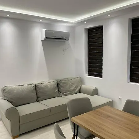 New Lazur Lux Near Beach With Free Parking アパート *